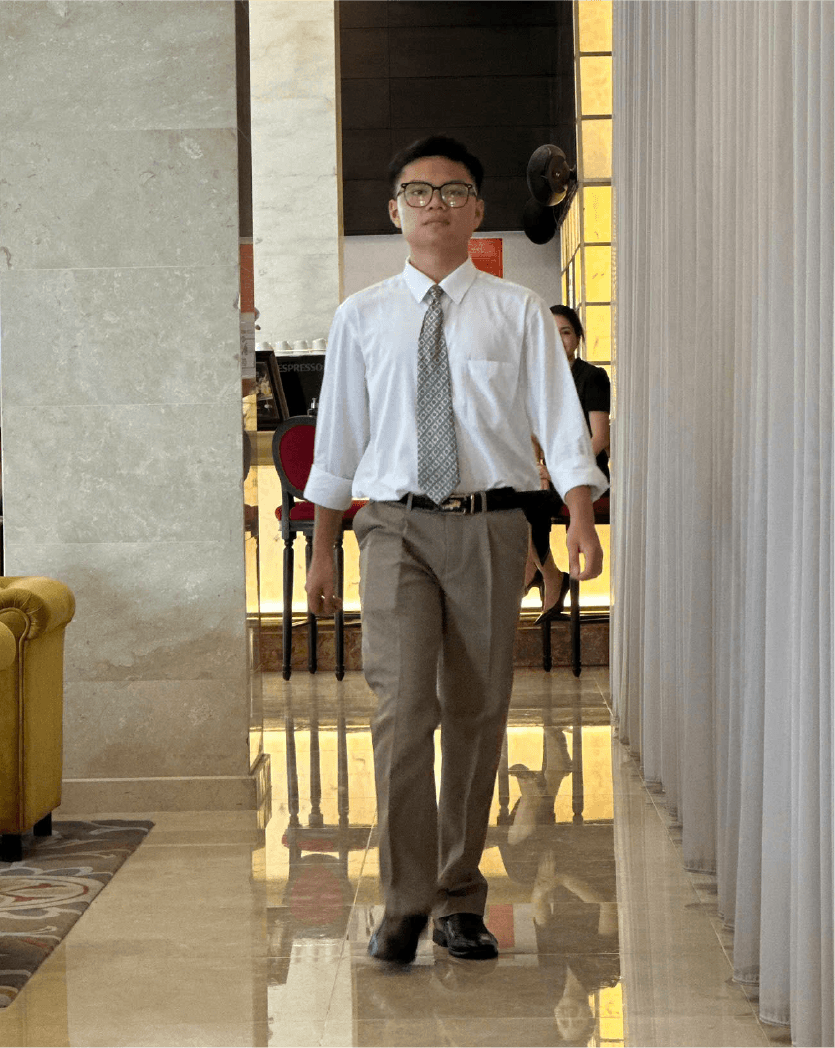 Luyện dáng đứng/thần thái