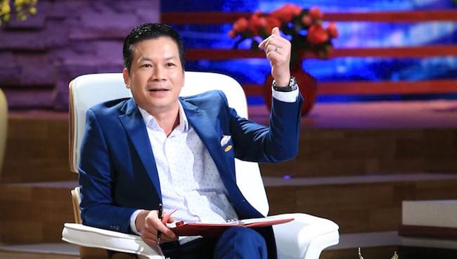 Cách Shark Hưng sử dụng ngôn ngũ cơ thể